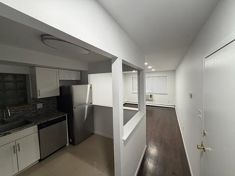 1776 E 12th St #1 — Photo 3