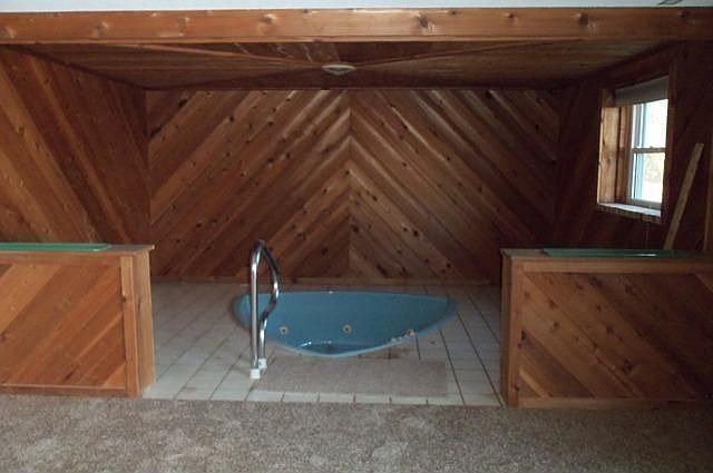 1st image of 1005 Schafer Dr