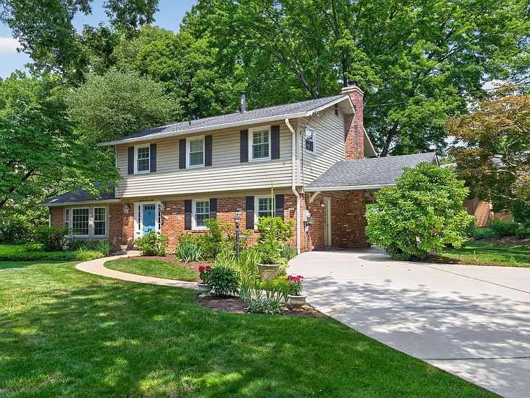 6905 Stonewood Ct — Photo 23