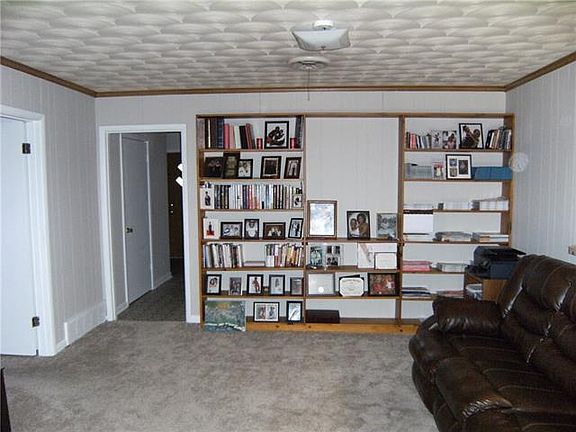 4th image of 918 Canadian Cir