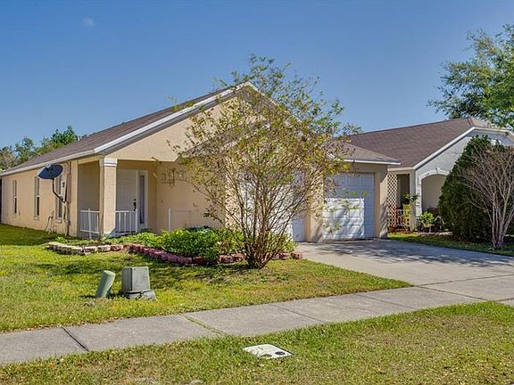 2nd image of 335 Daniels Pointe Dr