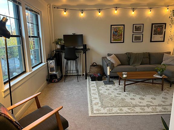 3rd image of 5508 22nd Ave NW
