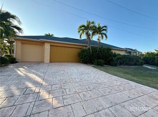 1901 El Dorado Pkwy W, Cape Coral, FL 33914