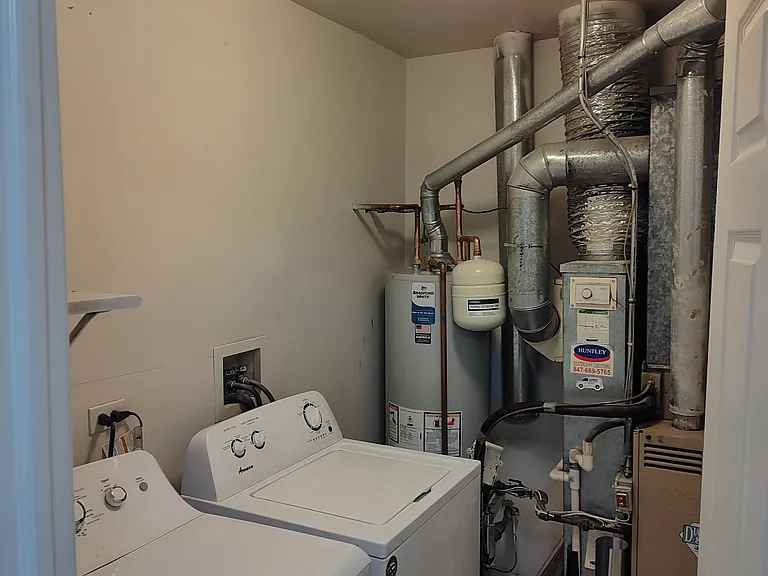 30 Waverly Ct — Photo 11
