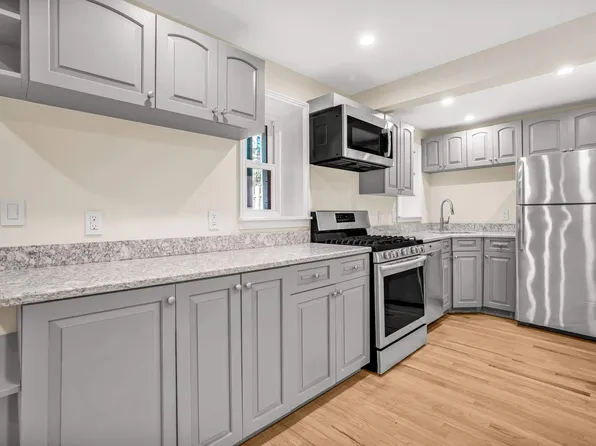 468 Henry Street image 2 of 6