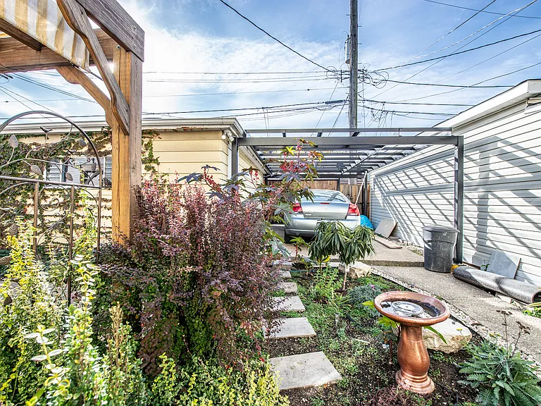 5013 W Montrose Ave #G — Photo 38