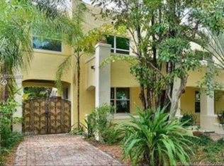 18 NE 42nd St #0, Miami, FL 33137