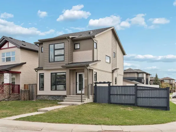 177 W Walden Mnr SE, Calgary, AB T2X 0N6