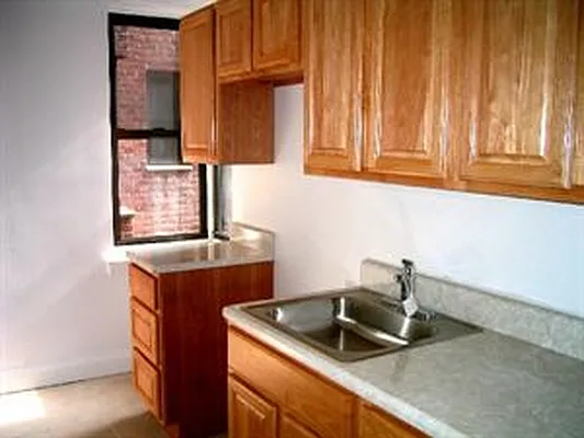 Sold by Douglas Elliman | media 18