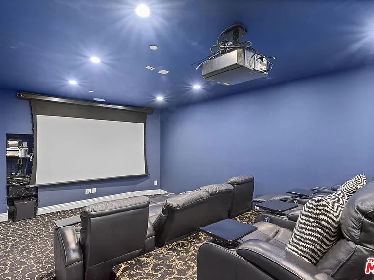 1465 N Robmar Dr — Photo 19