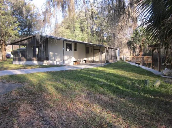 28 Canal Way, Lake Panasoffkee, FL 33538