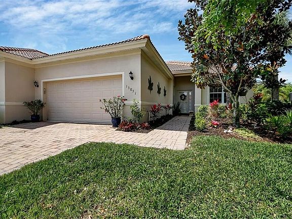 2nd image of 13051 Creekside Ln