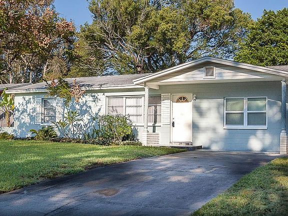 4th image of 10315 Cirimoya Ln
