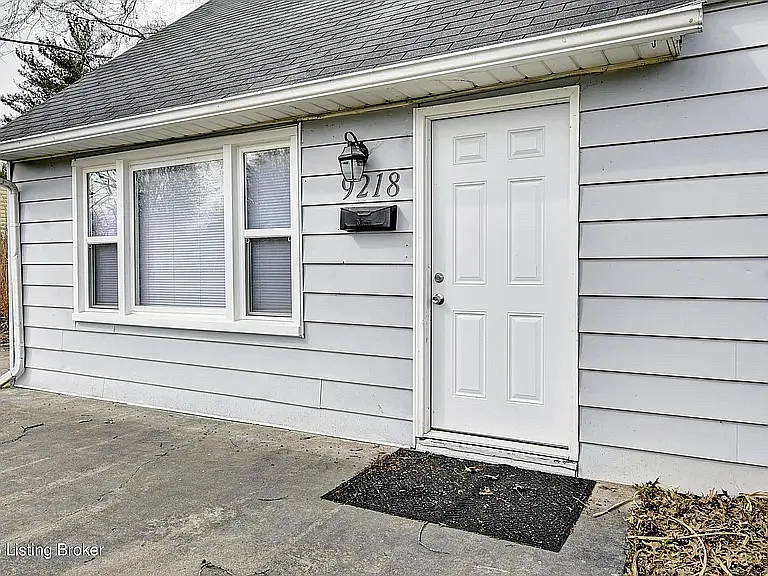 Building Photo - 9418 Cavalcade Ave