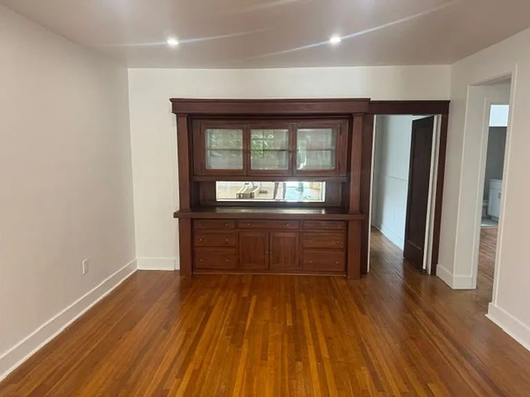 1698 Myrtle Ave — Photo 33
