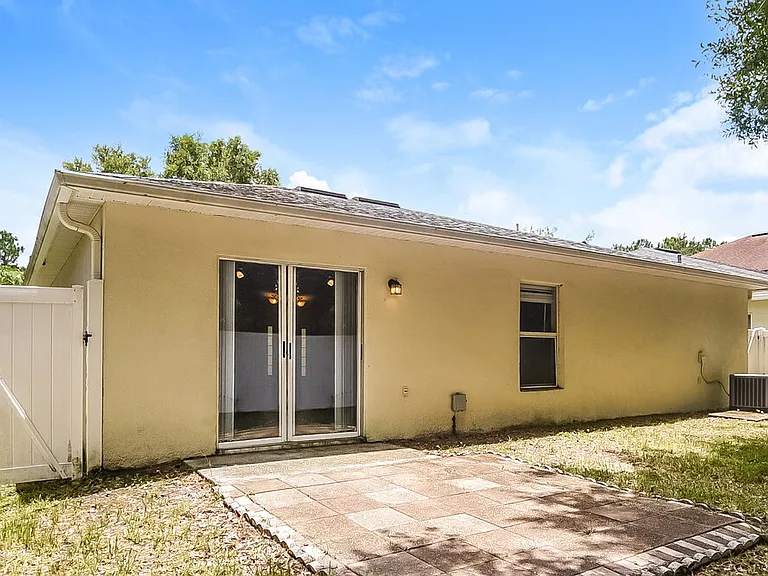 13825 Econ Woods Ln — Photo 16