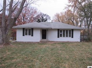 301 S 18th St, Leavenworth, KS 66048