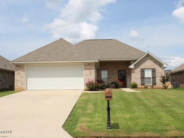 1207 Addison Ln, Brandon, MS 39042
