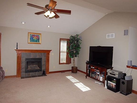 5th image of 10083 Sonoma Ct