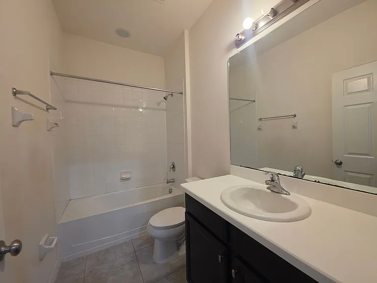 17545 Buckingham Garden Dr — Photo 22