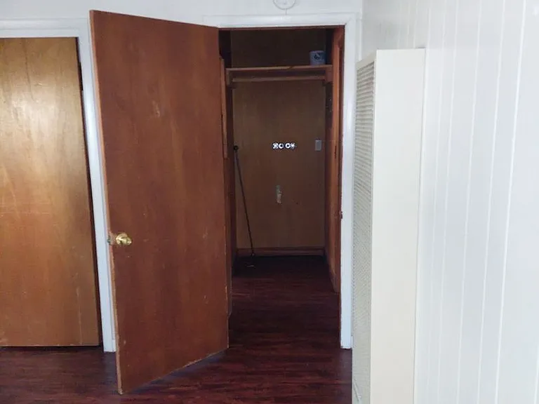 2581 Elwood Ave — Photo 3