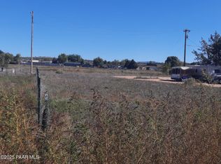 24255 N Riviera Ave, Paulden, AZ 86334