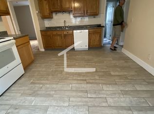 6 Village St, Worcester, MA 01604