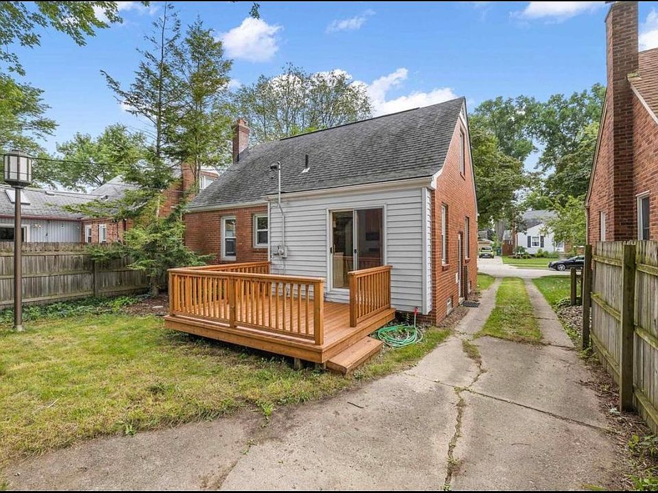 2933 N Alexander Ave, photo 26
