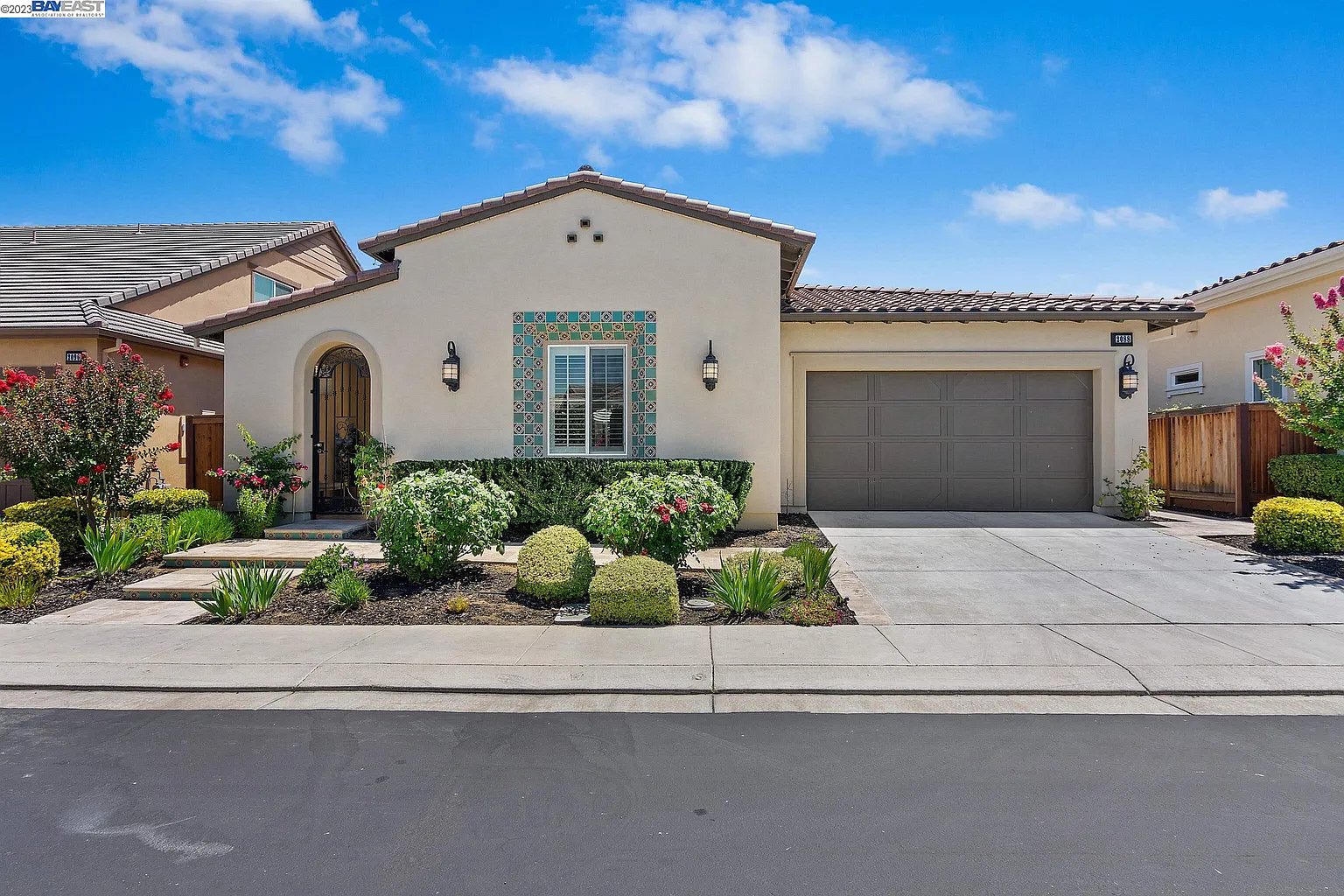 2088 Rioja Way photo 1