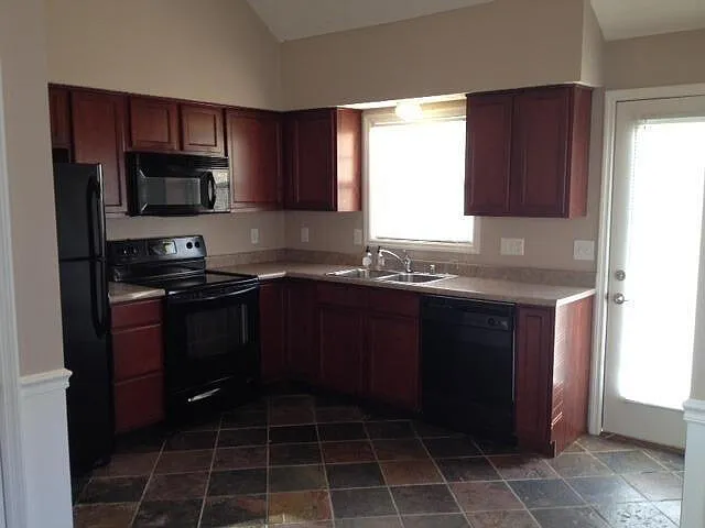 3189 Sweet Clover Ln — Photo 13
