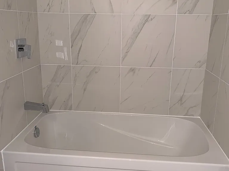 31 Tippett Rd #505 — Photo 16