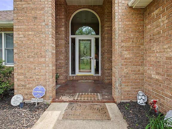 3rd image of 10694 Conifer Cir
