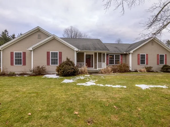 4 Deerbrook Dr, Granby, MA 01033