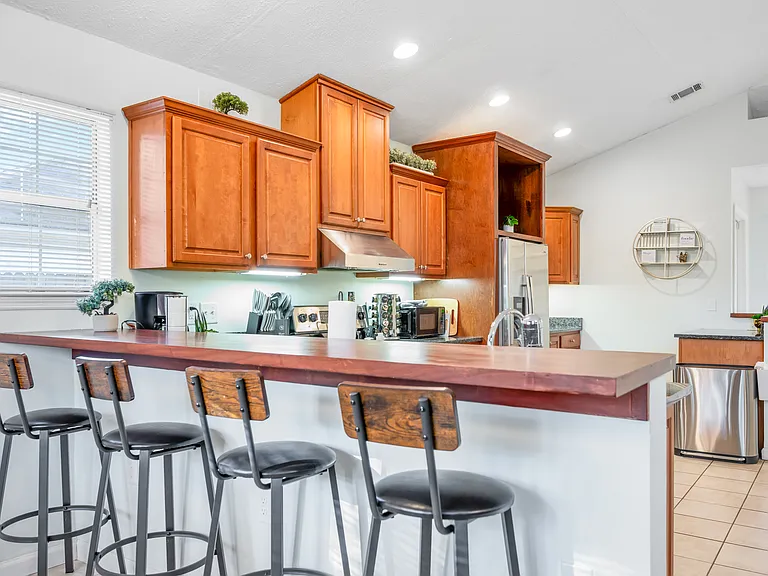 141 Bordeaux Ln — Photo 25