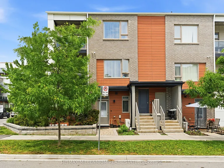 60 Orchid Place Dr #1 — Photo 1
