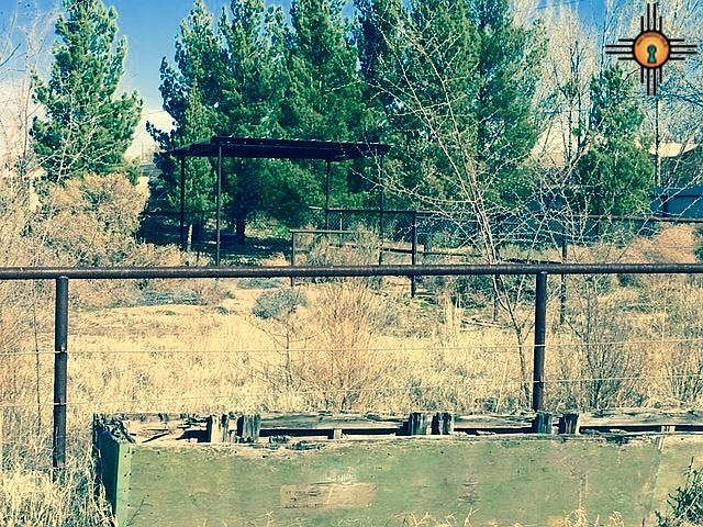 2nd image of 1700 N Riverside Dr
