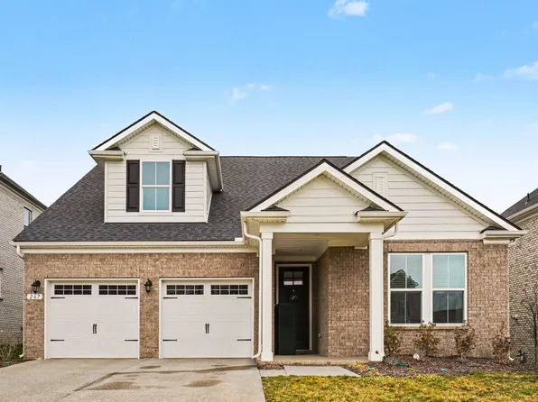 267 Pin High Dr, Mount Juliet, TN 37122