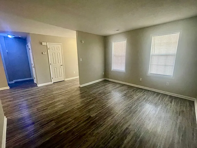 1620 Ervin Ln — Photo 6