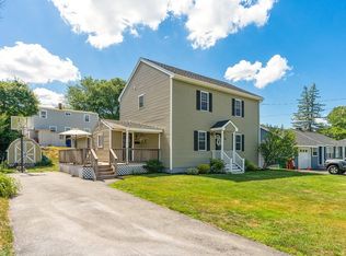 82 Wollaston St, Lowell, MA 01852