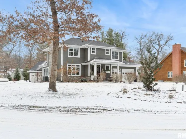 9766 275th Street Pl, Donahue, IA 52746