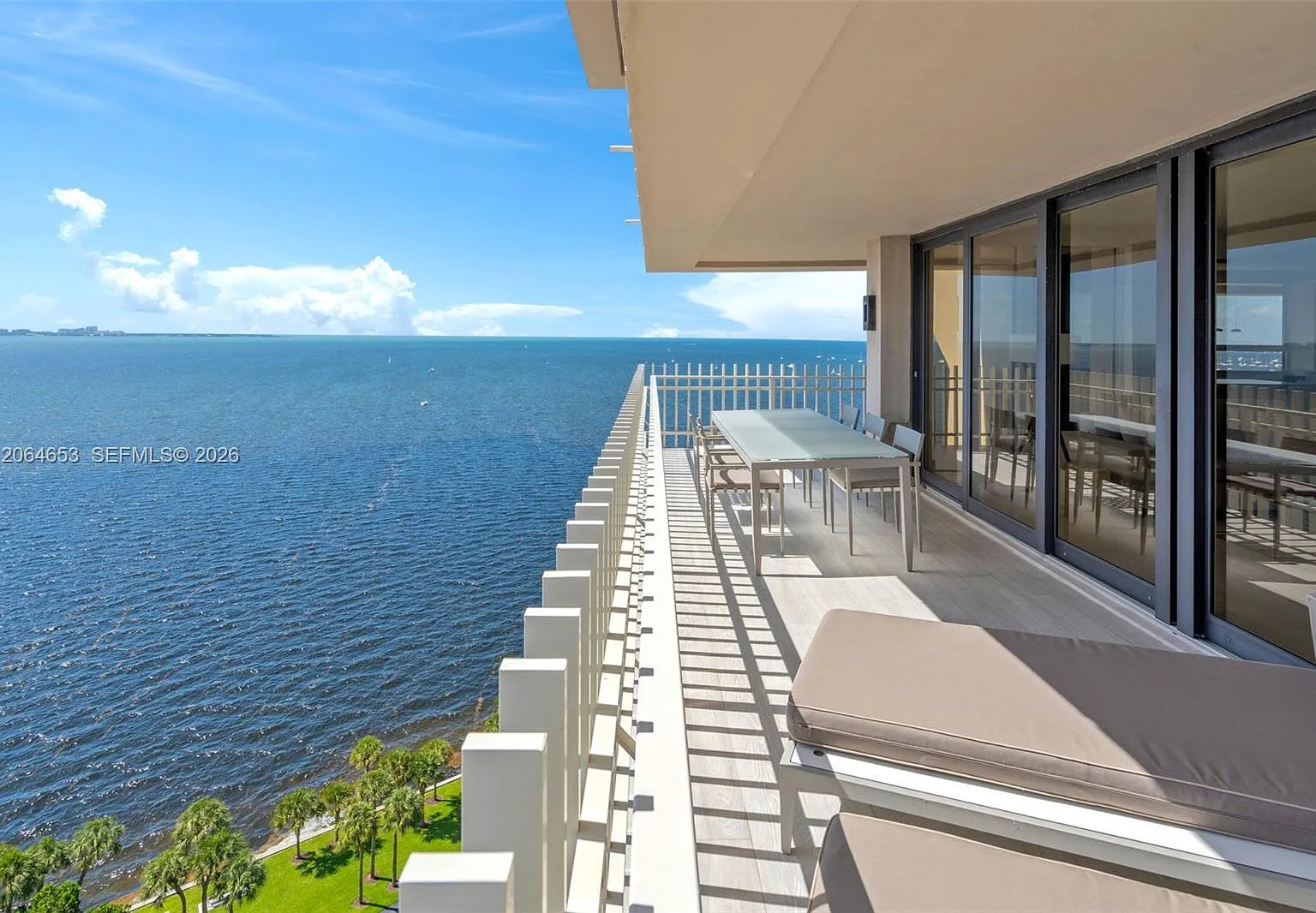 Grove Isle Condo — Photo 4