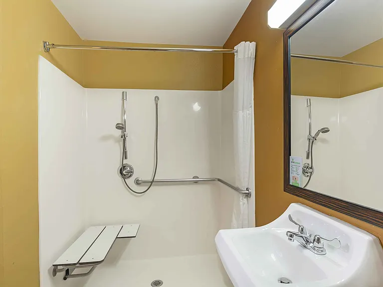 Studio Suite - 1 King Bed