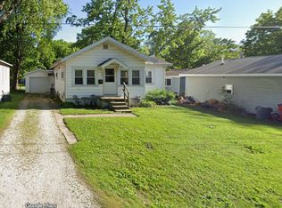 1317 W Columbia Ave, Champaign, IL 61821