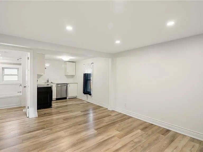 27 Jones Ln — Photo 6