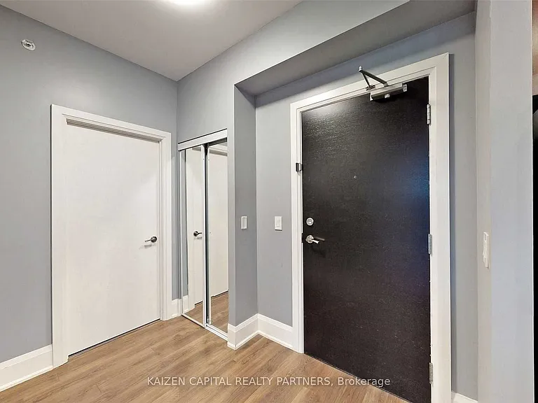 45 Yorkland Blvd #205 — Photo 33