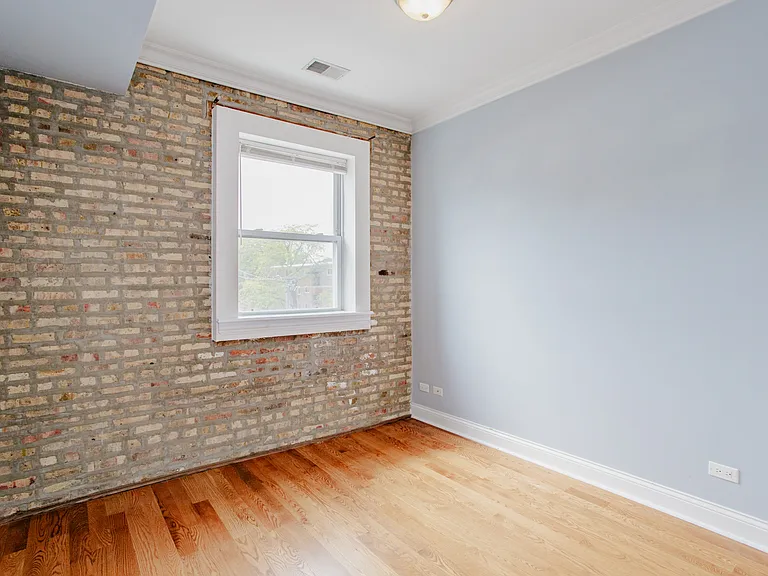 6150 N Ravenswood Ave #4 — Photo 10
