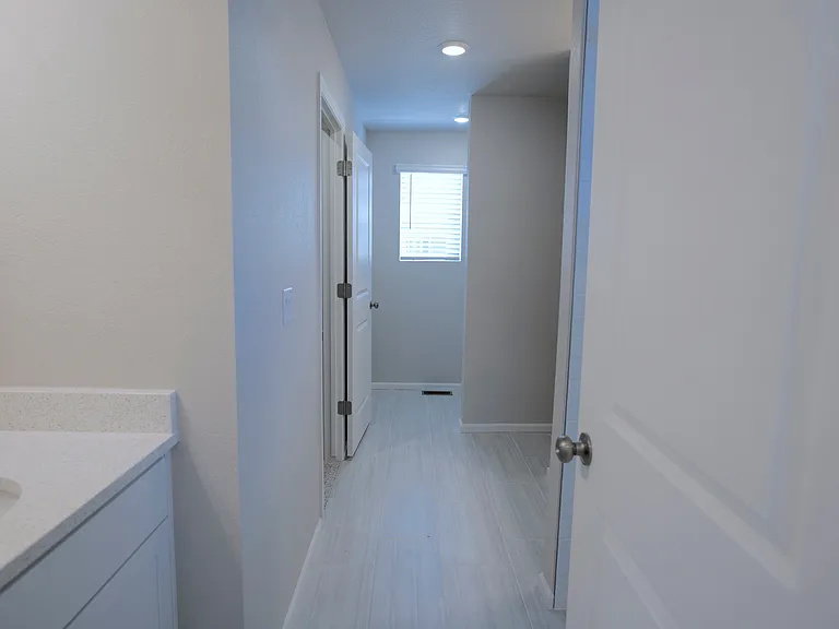 22295 E 39th Ave — Photo 33
