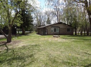 1120 Riverside Dr, Waupaca, WI 54981