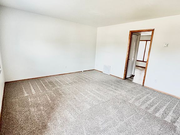 2nd image of 2929 Lewis Ln