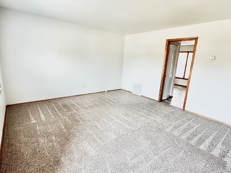 2929 Lewis Ln — Photo 2